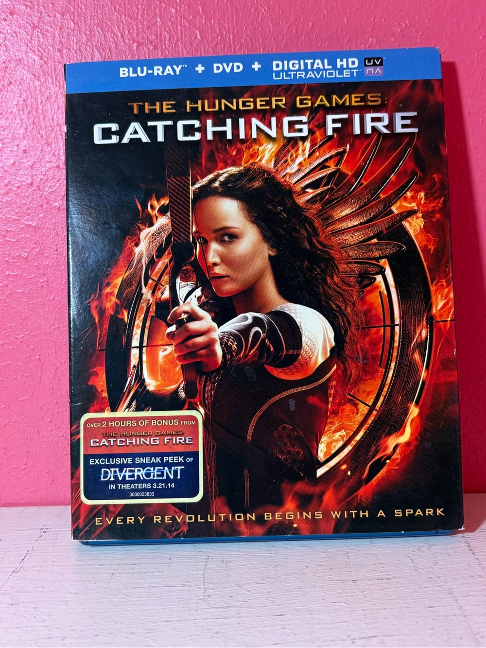 The Hunger Games Catching Fire Blu-ray DVD Movie Set GUC Jennifer Lawrence Spark